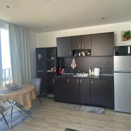 Paradiso 'в' 207 Two Bedroom Apartment