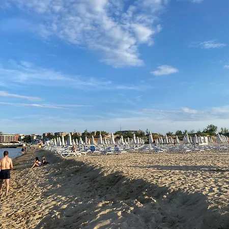 Paradiso 'в' 207 Two Bedroom Apartment Nesebar